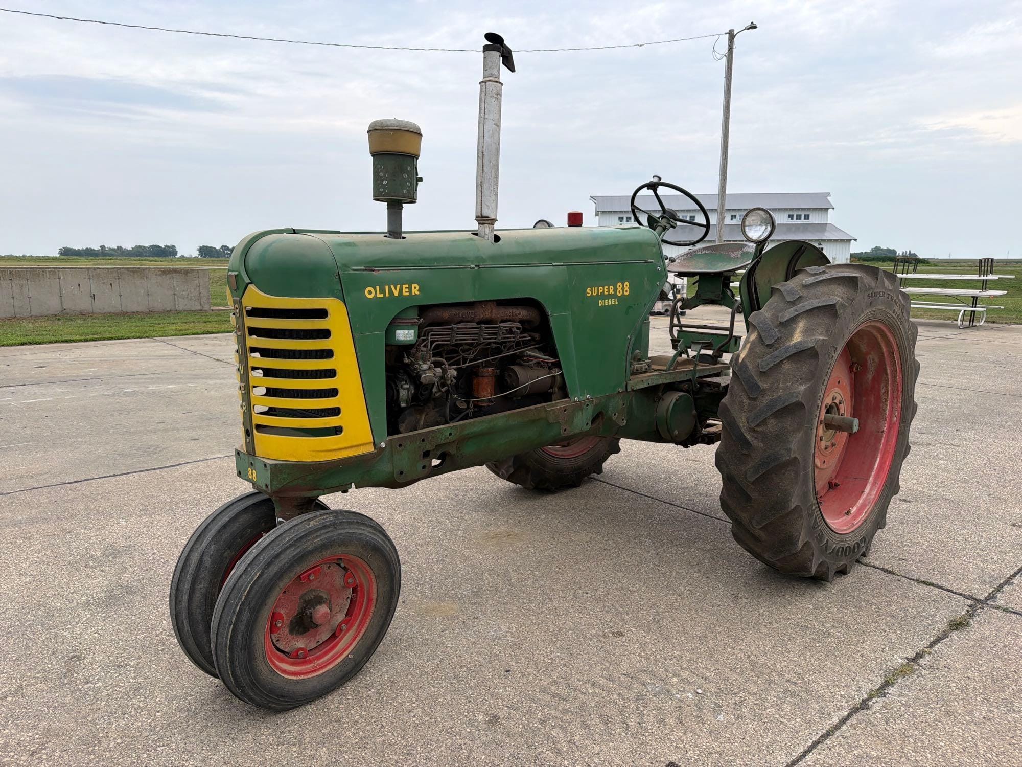 Oliver Super 88 Equipment Image0