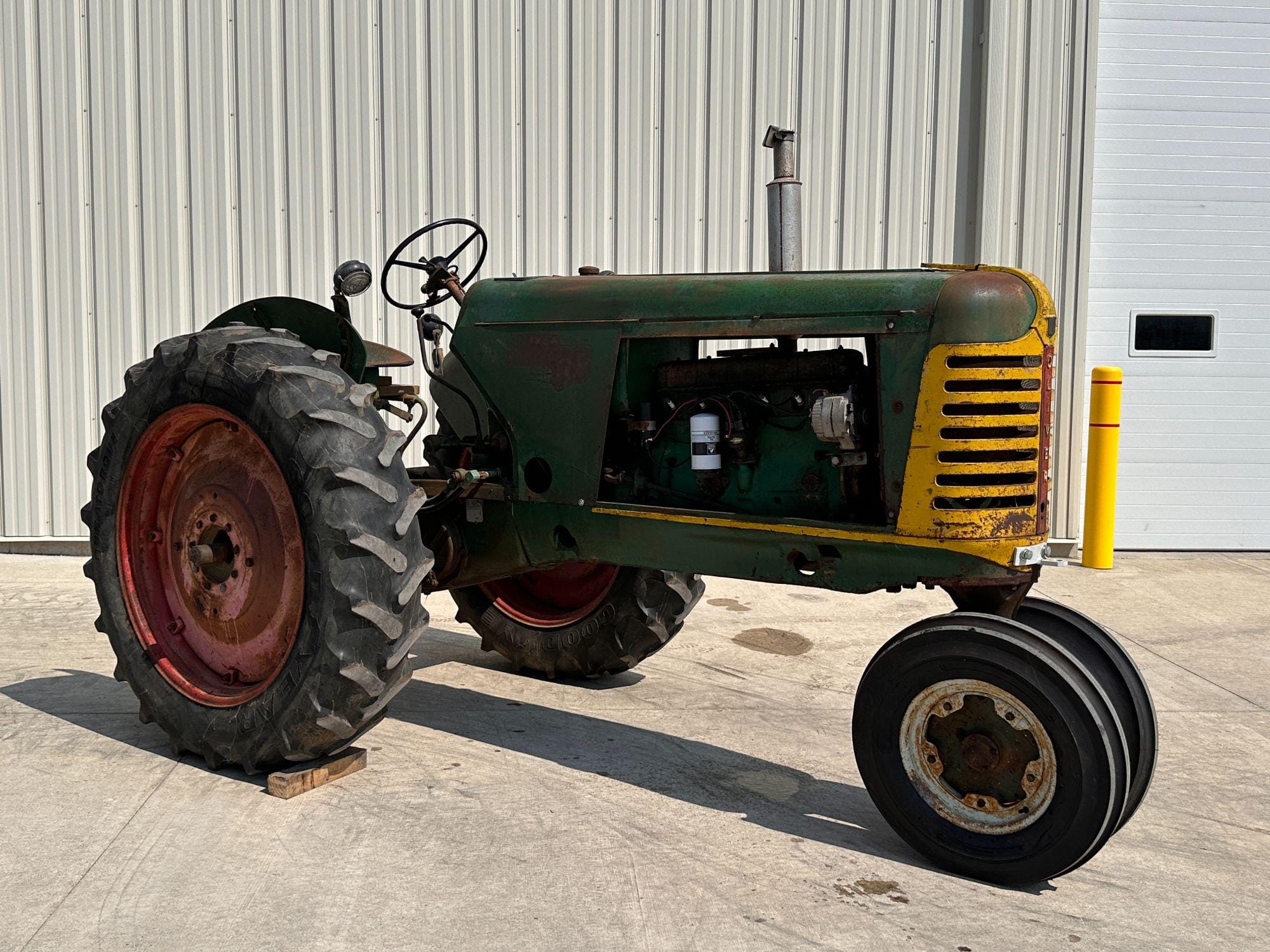 Main image Oliver Super 88