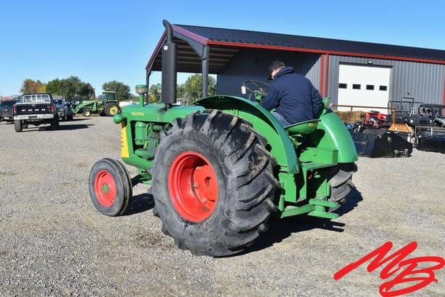 Image of Oliver Super 99 equipment image 3