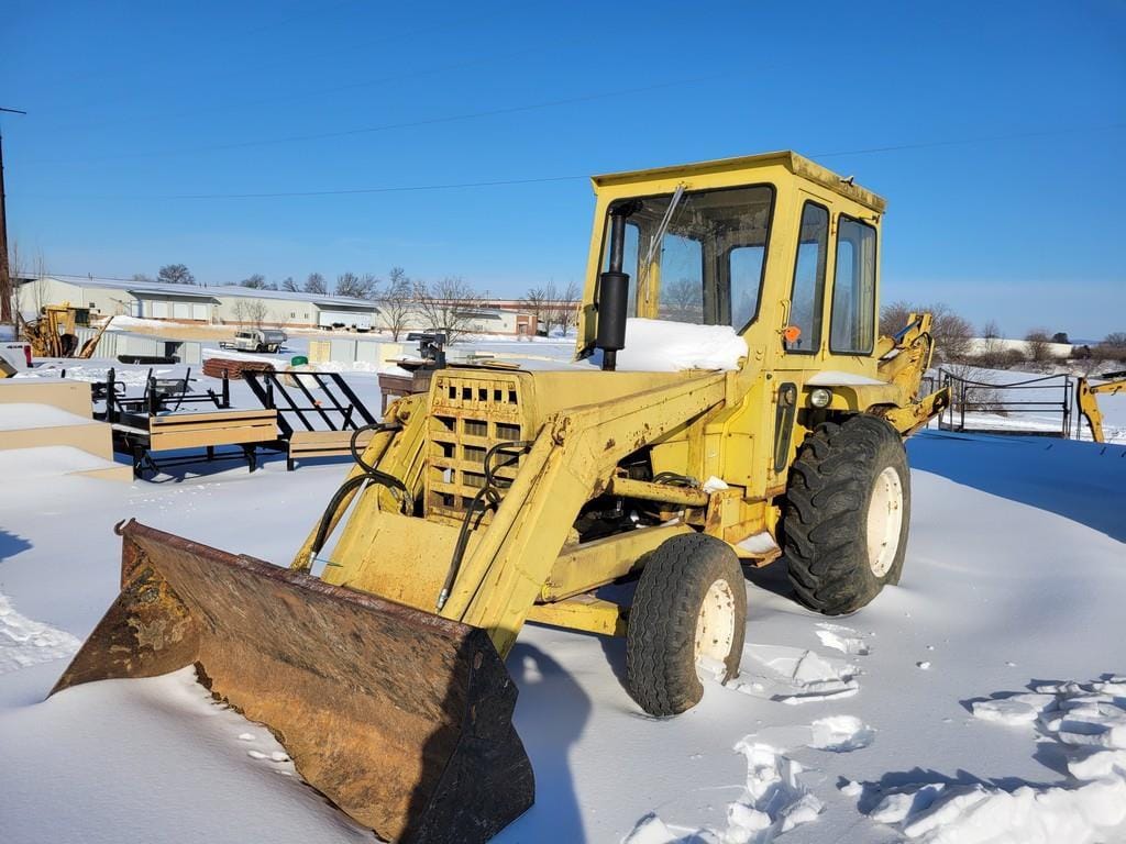 Oliver 1650 Equipment Image0