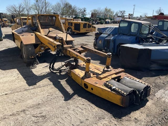 Image of OMC 3WMB equipment image 2