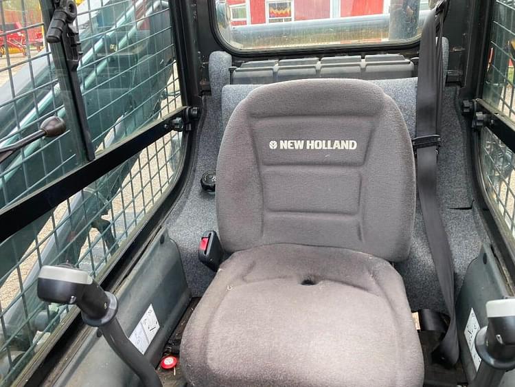 Main image New Holland C232 9