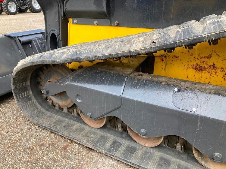 Main image New Holland C232 7