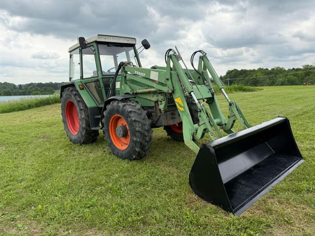 Image of Fendt Farmer 305LS equipment image 3