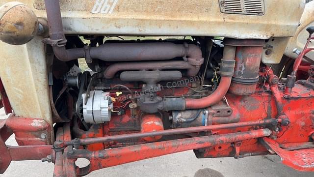 Image of Ford 861 equipment image 3