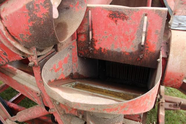 Image of Gehl Mix-All equipment image 1