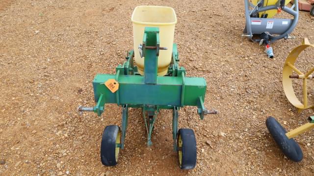 Image of John Deere 71 equipment image 2