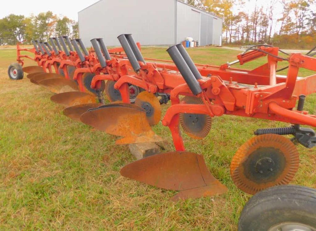 Image of International Harvester Undetermined Image 1