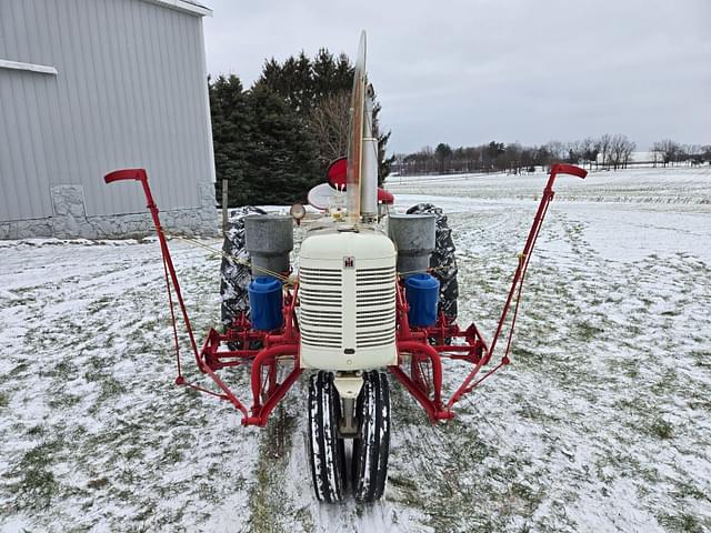 Image of Farmall C equipment image 4