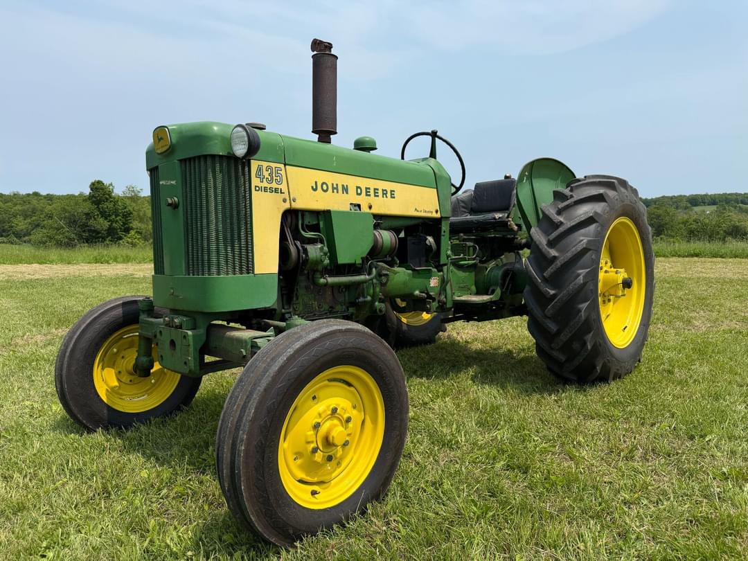 Image of John Deere 435 Primary image