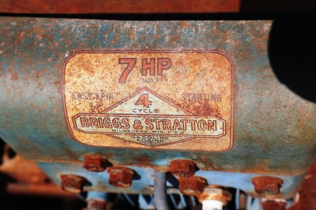 Image of Ford 75 equipment image 3