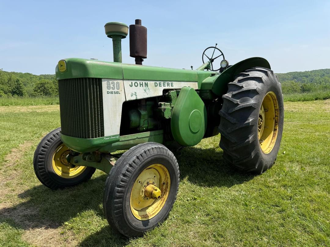 Image of John Deere 830 Primary image