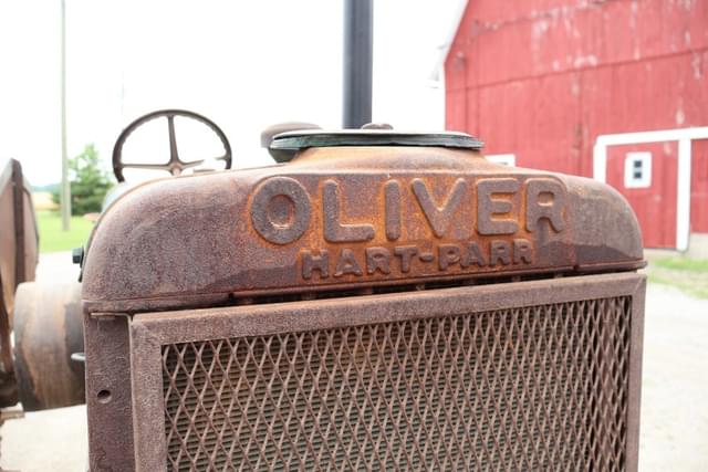 Image of Oliver 18-27 equipment image 2