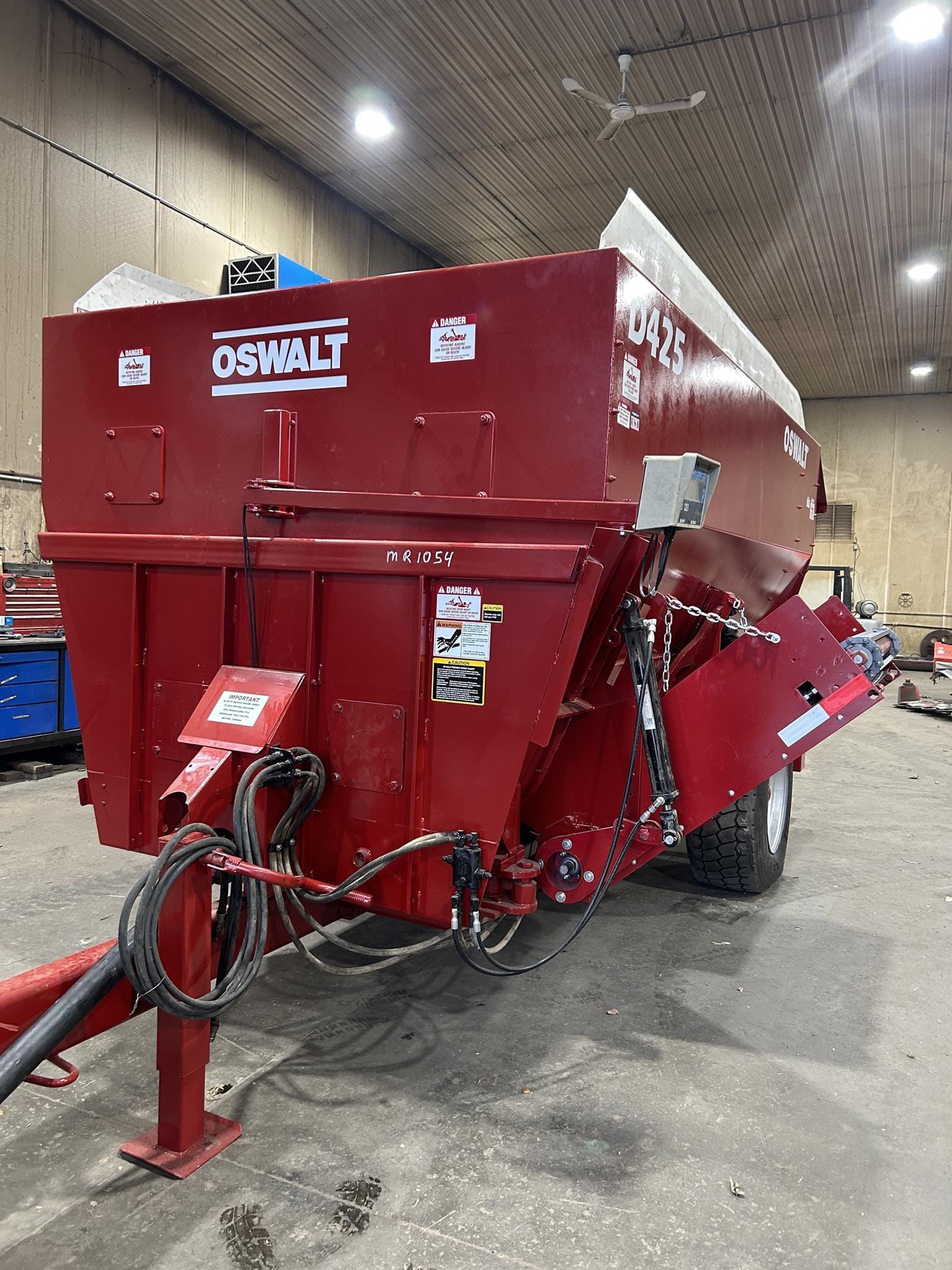 Oswalt D425 Equipment Image0