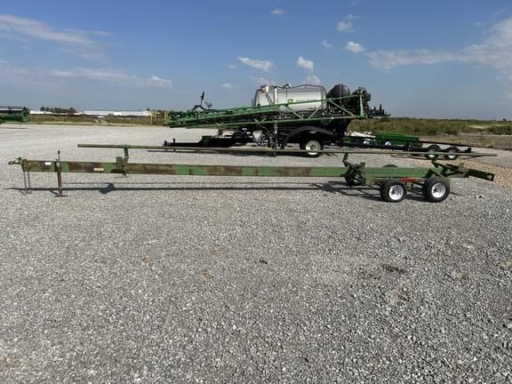 Image of Undetermined Header Trailer equipment image 1