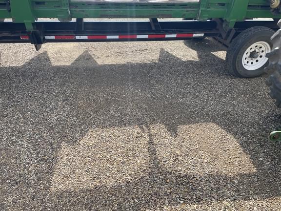 Image of Undetermined Header Trailer equipment image 4