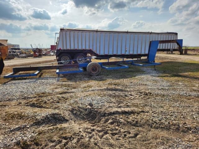 Image of Undetermined Bale Trailer equipment image 4