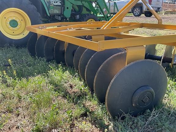 Image of Behlen Country 80111210YEL equipment image 2