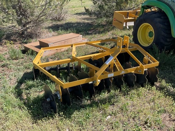 Main image Behlen Country 80111210YEL