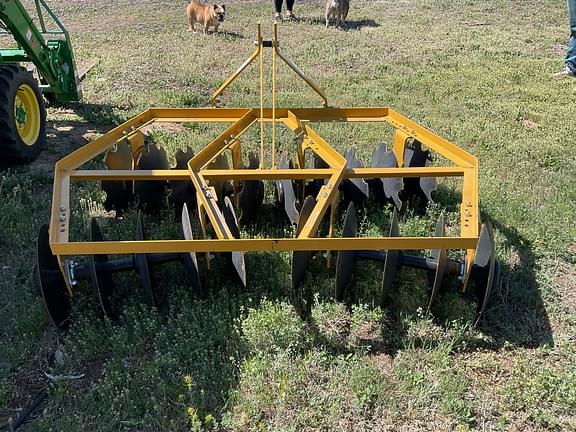 Image of Behlen Country 80111210YEL equipment image 1