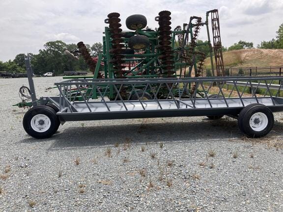 Legacy Hay Feeder Equipment Image0