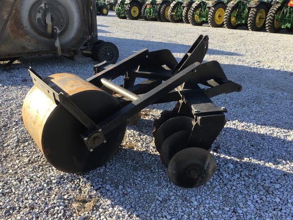 Main image Geneva Welding Track Closer