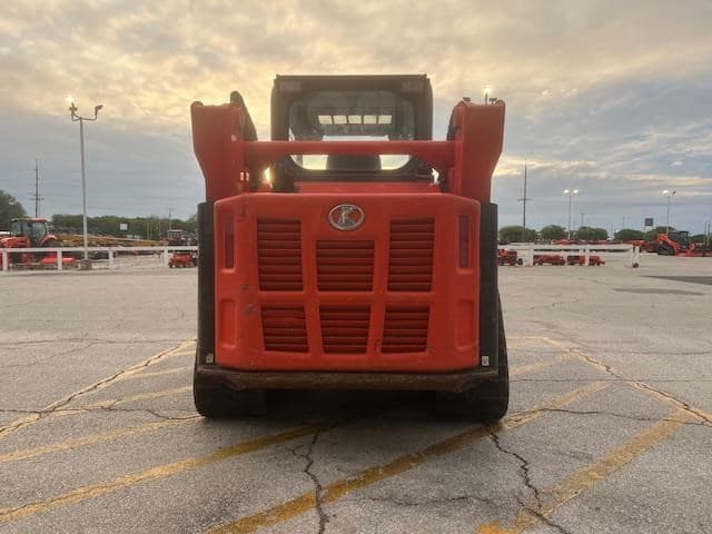 Image of Kubota SVL75-2 equipment image 2