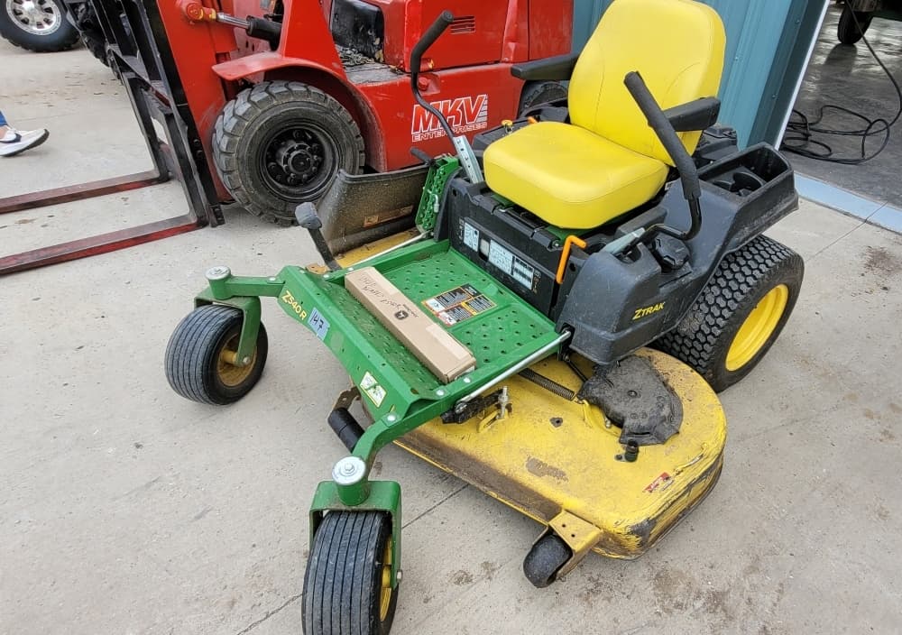 Image of John Deere Z540R Image 1
