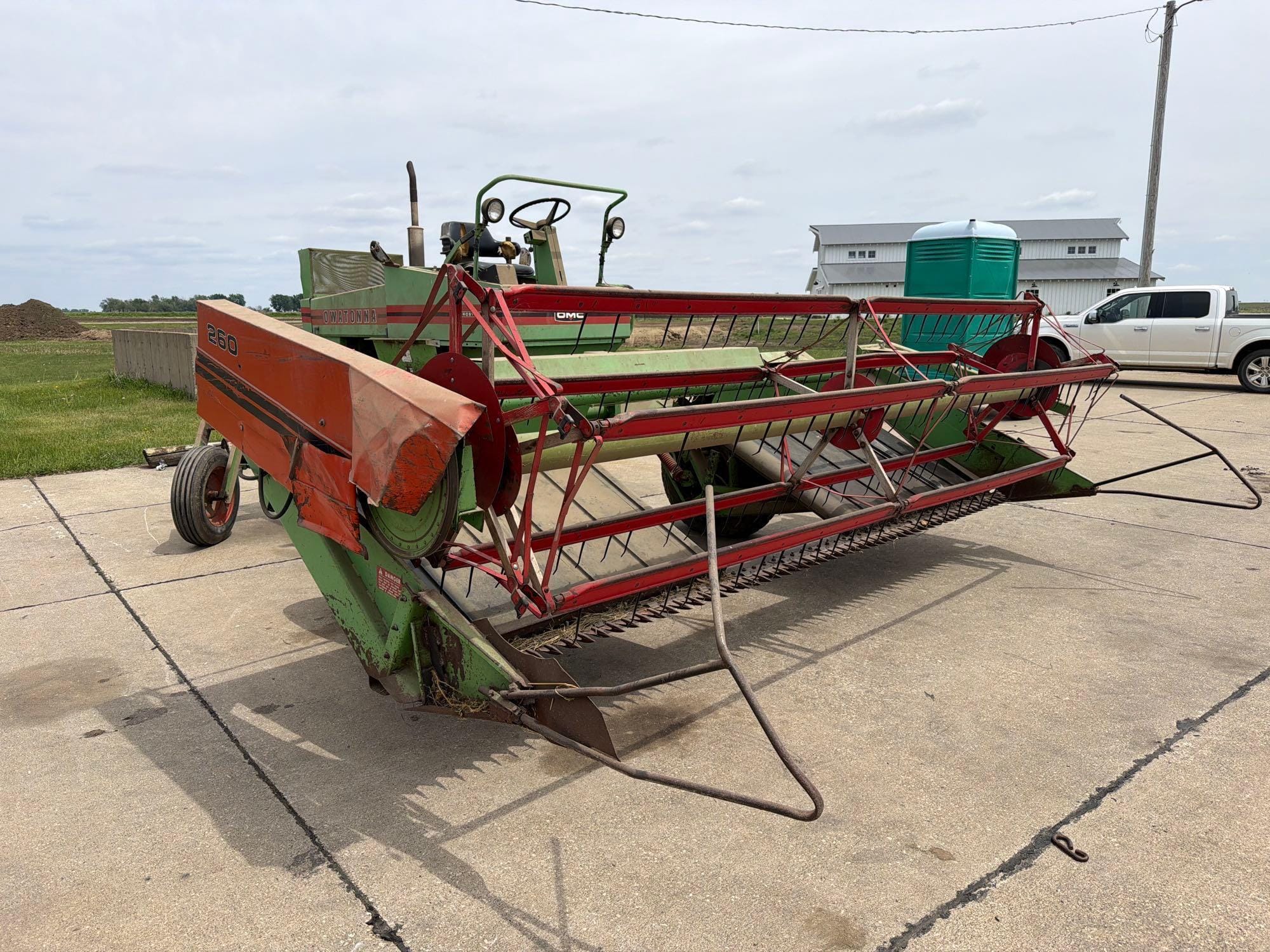 Owatonna 260 Equipment Image0