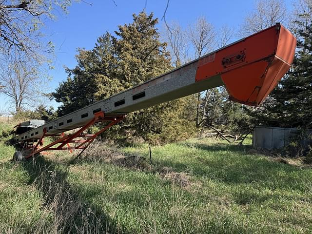 Image of Owatonna 205 equipment image 3