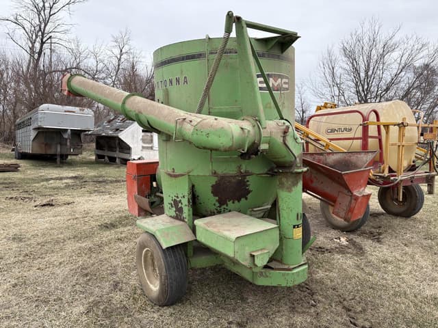 Image of Owatonna 424 equipment image 3