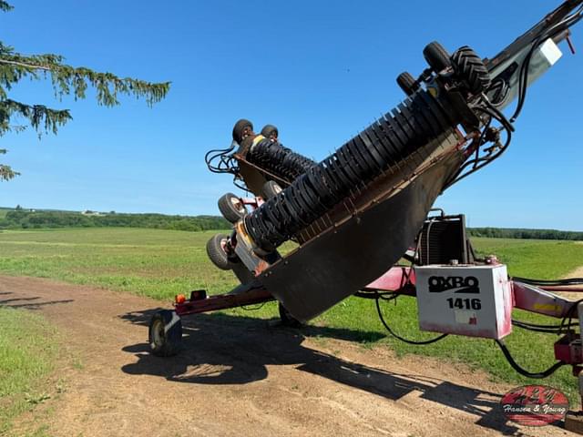 Image of Oxbo 1416 equipment image 3
