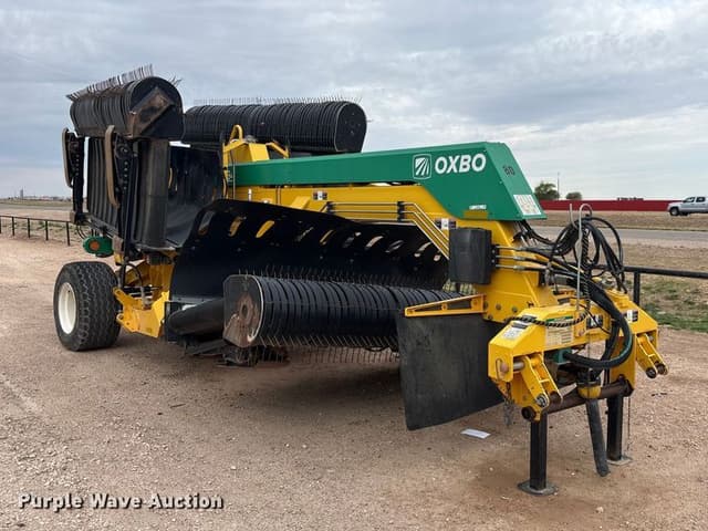 Image of Oxbo 2334 equipment image 2