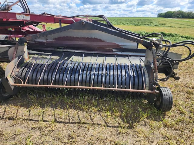 Image of Oxbo 1416 equipment image 2