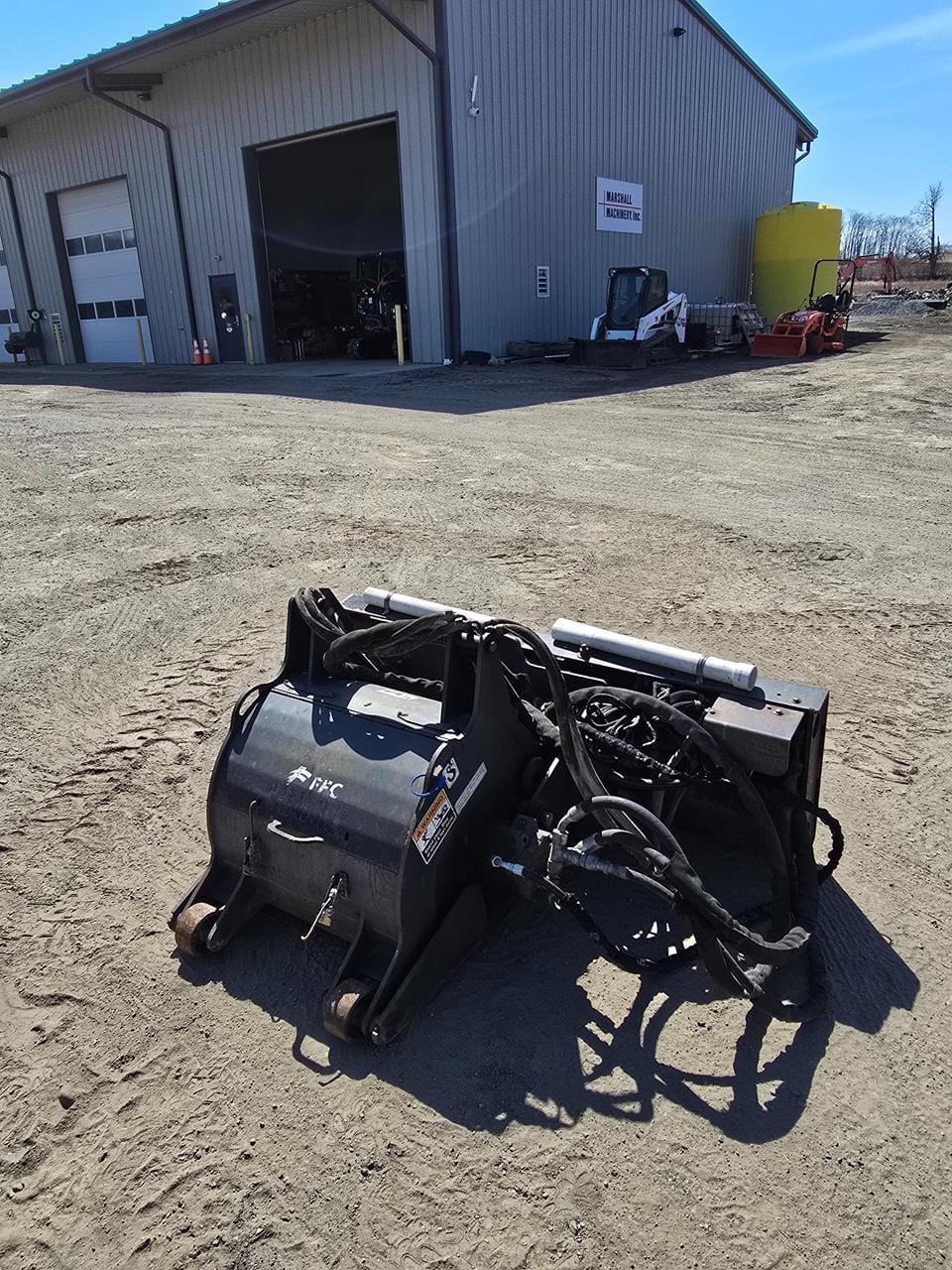 Paladin LAF5424 Equipment Image0