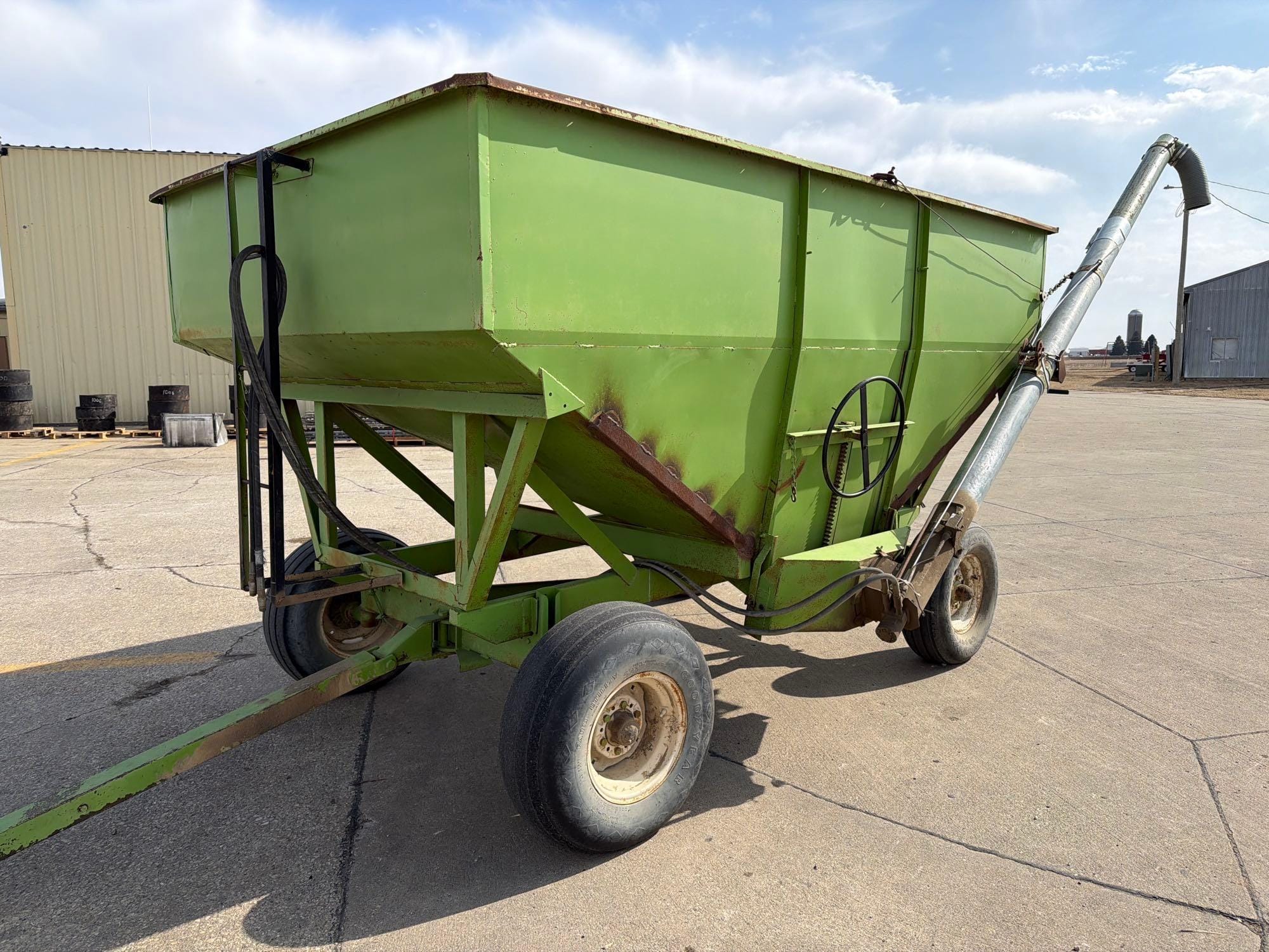 Parker 200 Equipment Image0