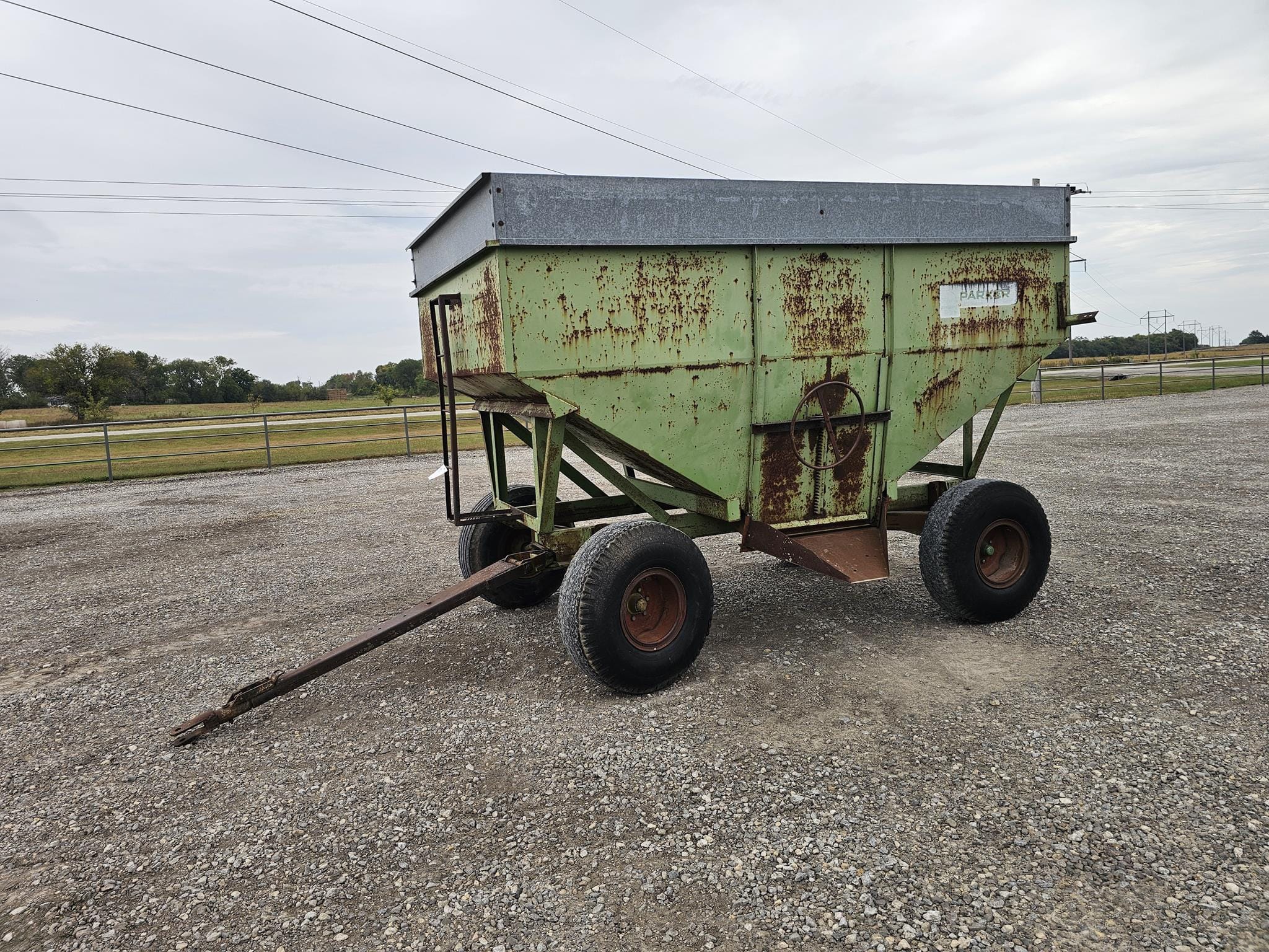 Parker 2500 Equipment Image0