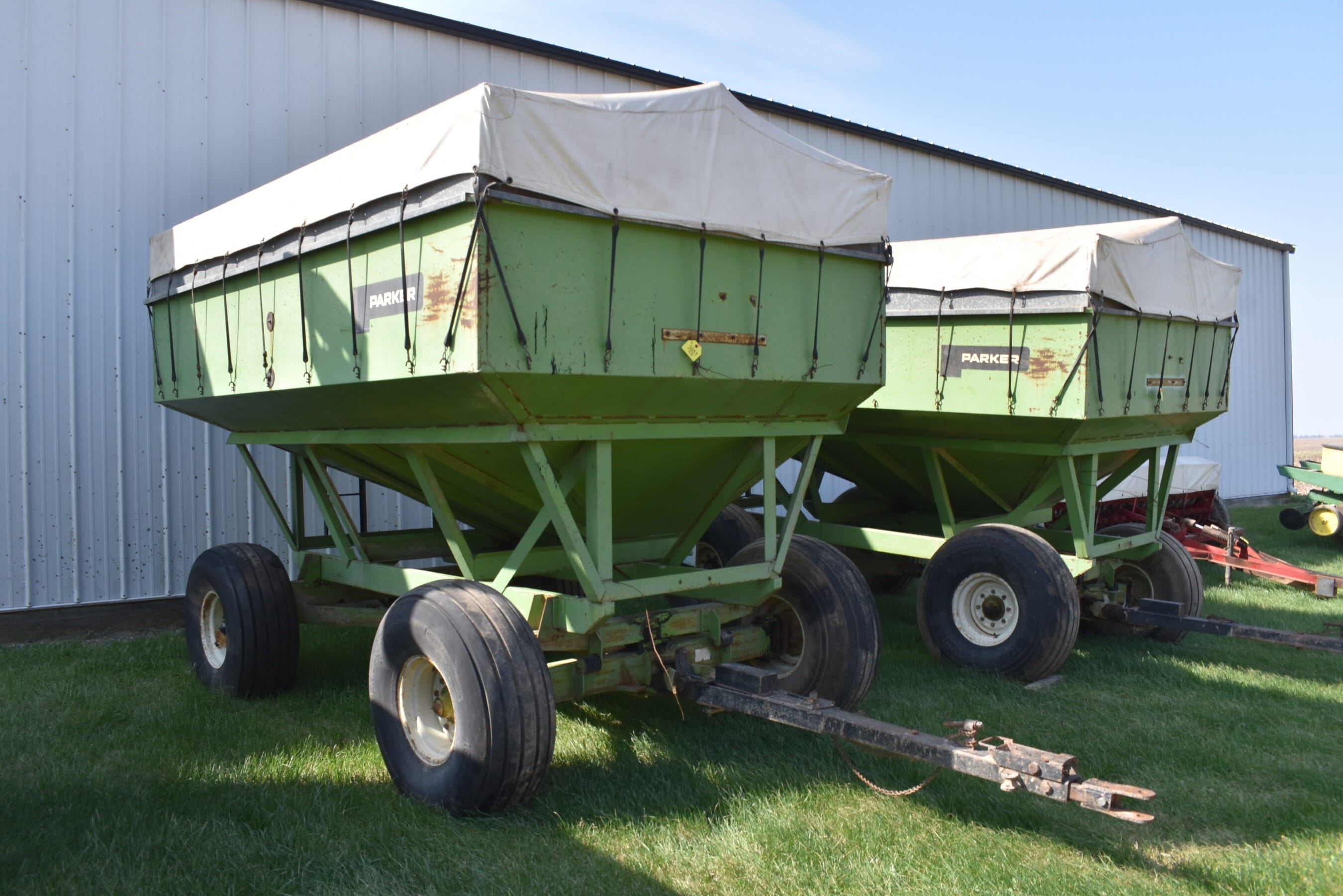 Parker 2500 Equipment Image0