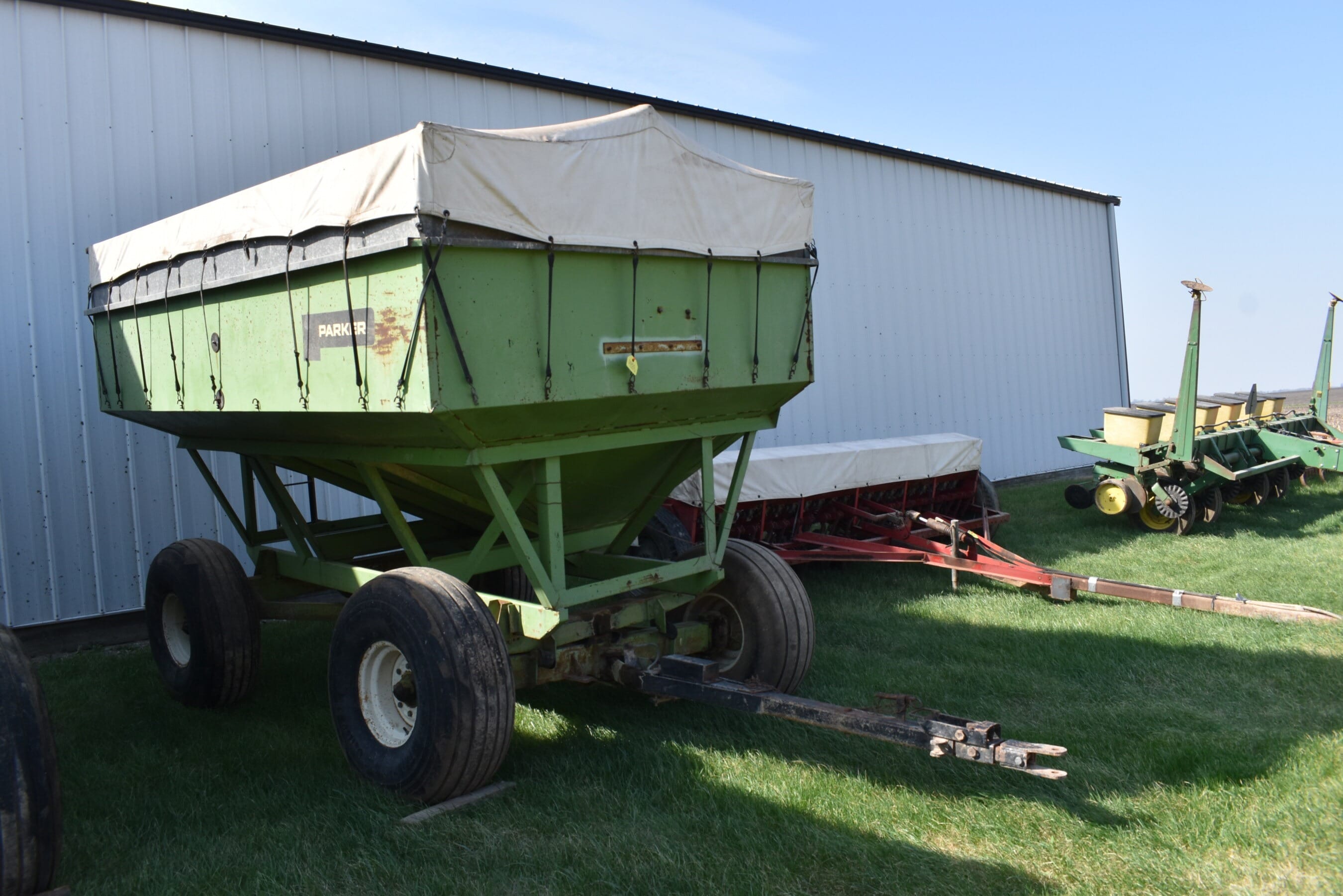 Parker 2500 Equipment Image0