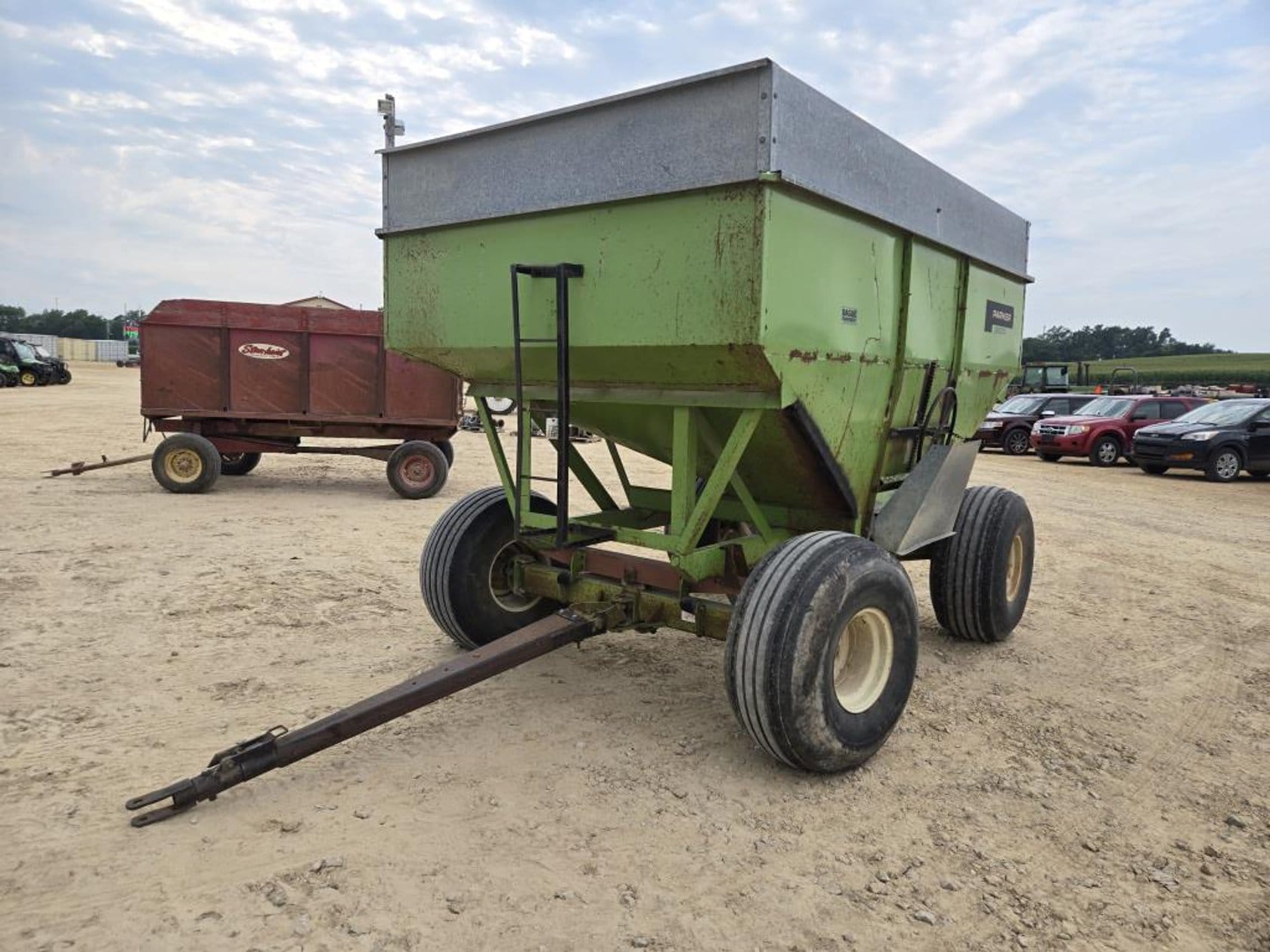 Parker 2500 Equipment Image0