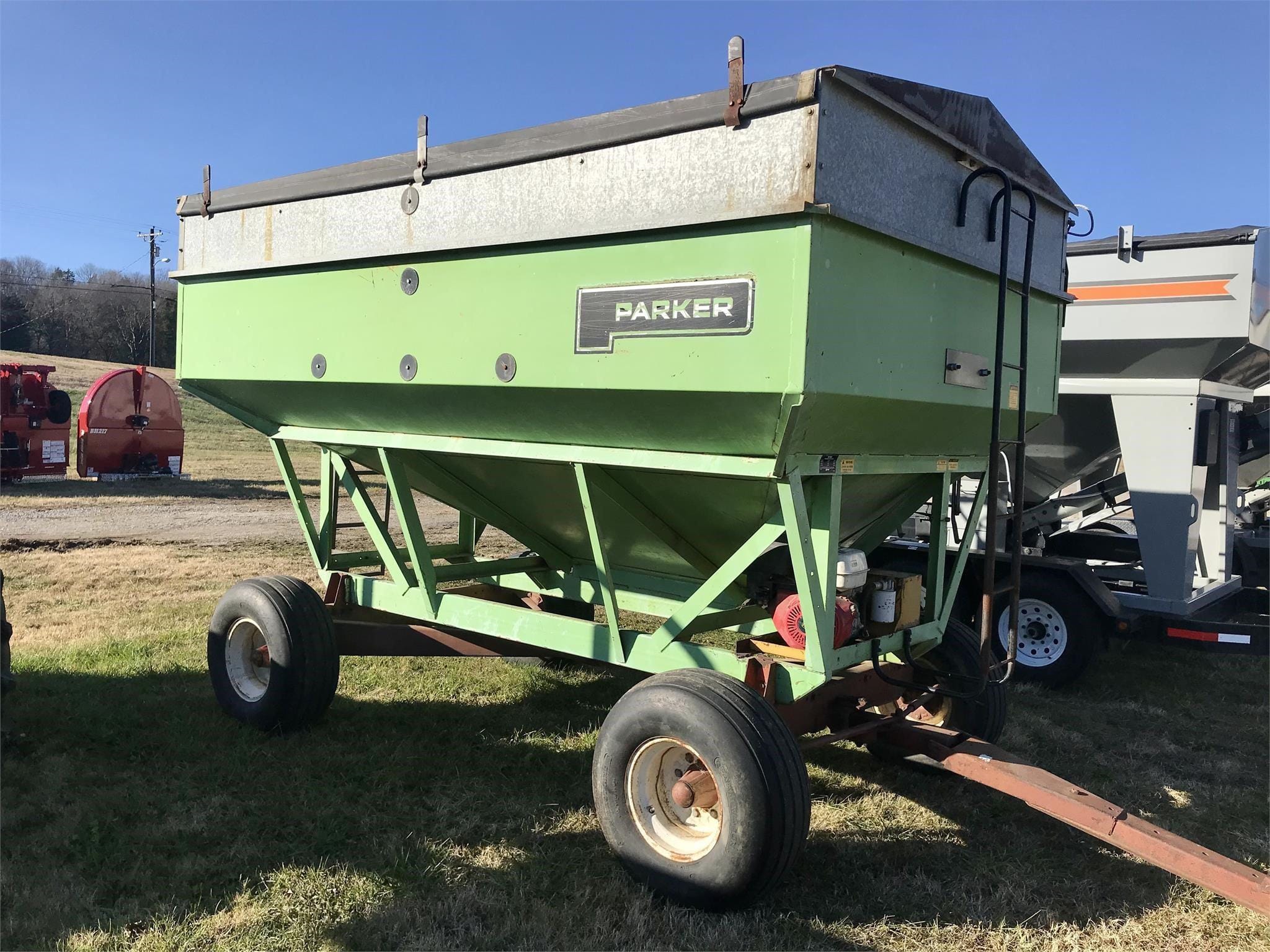 Parker 2600 Equipment Image0