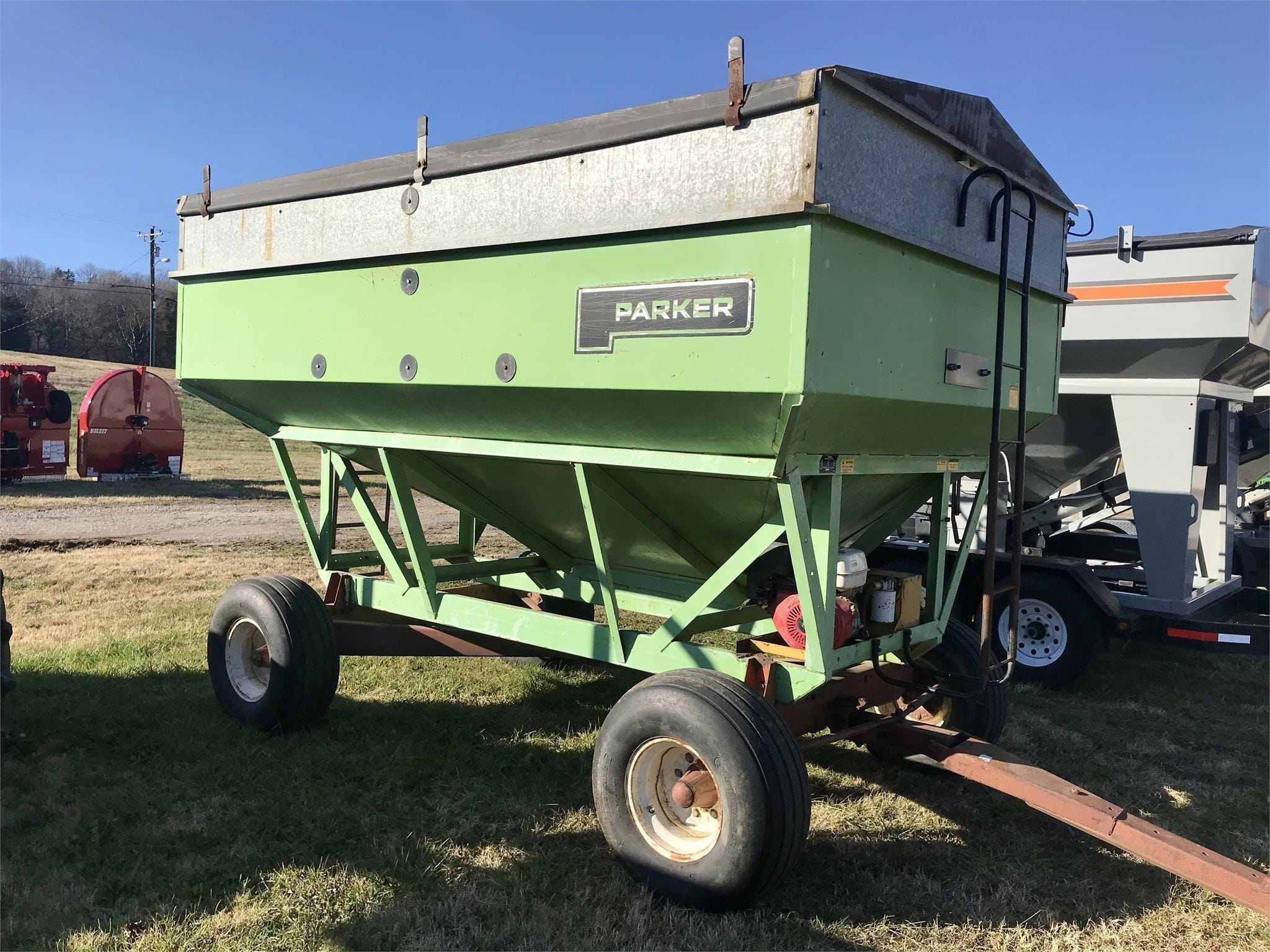 Parker 2600 Equipment Image0