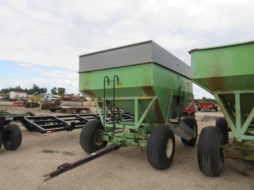 Parker 2600 Equipment Image0