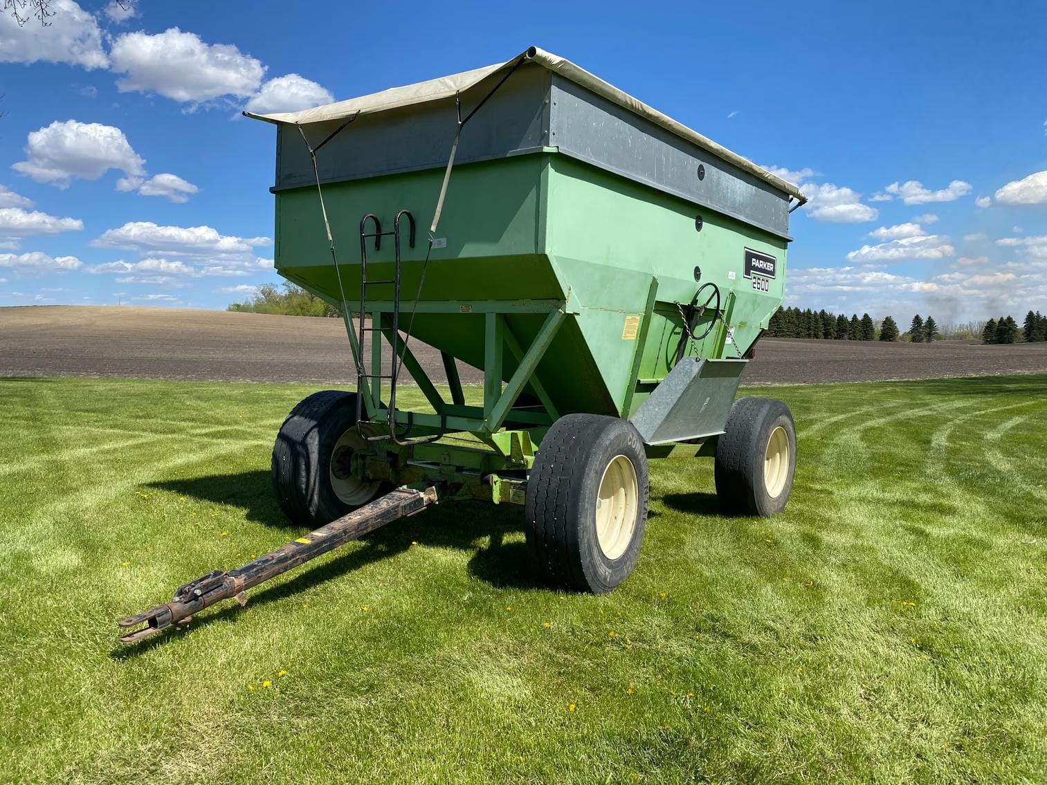 Parker 2600 Equipment Image0