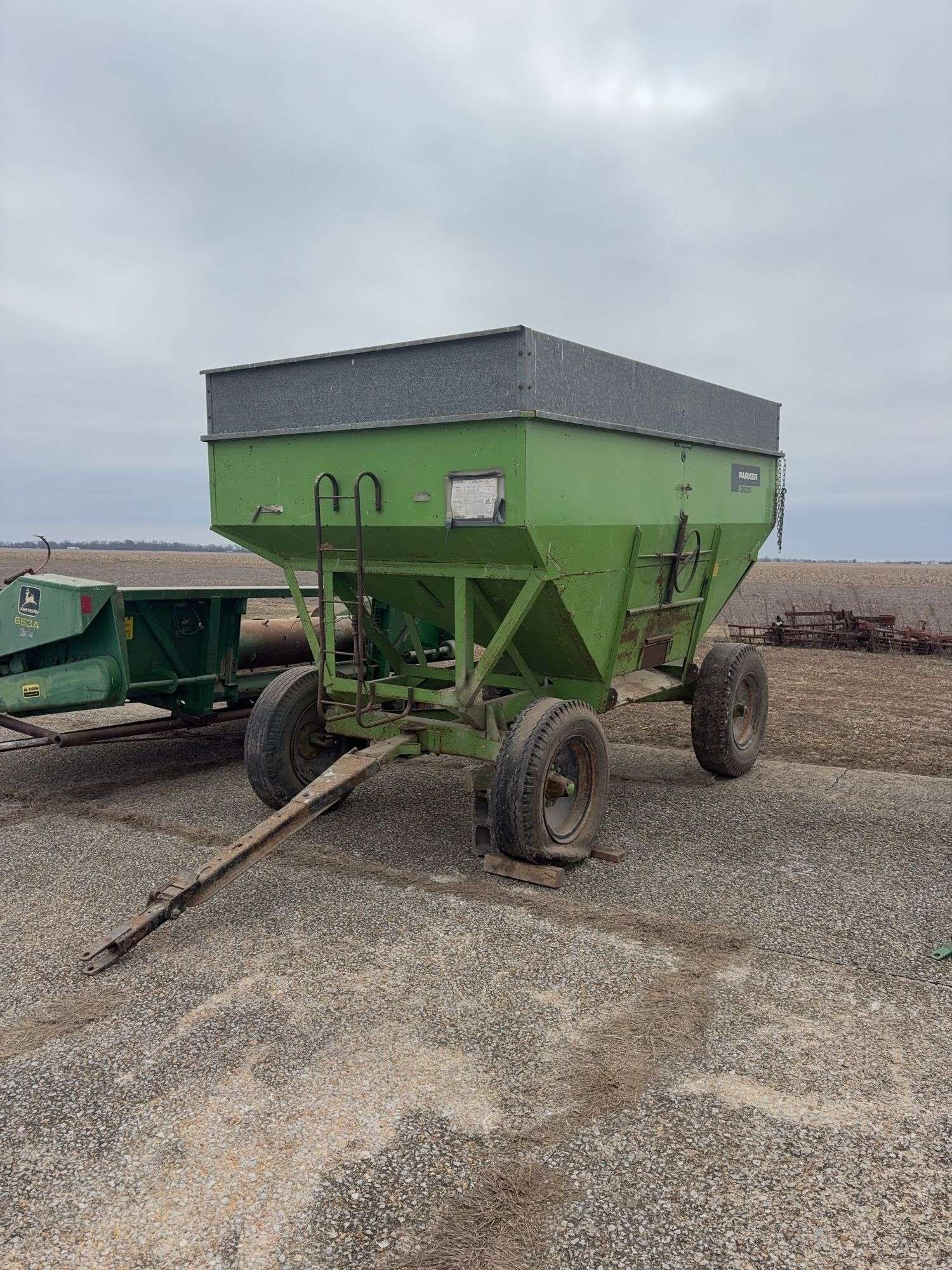 Parker 2600 Equipment Image0