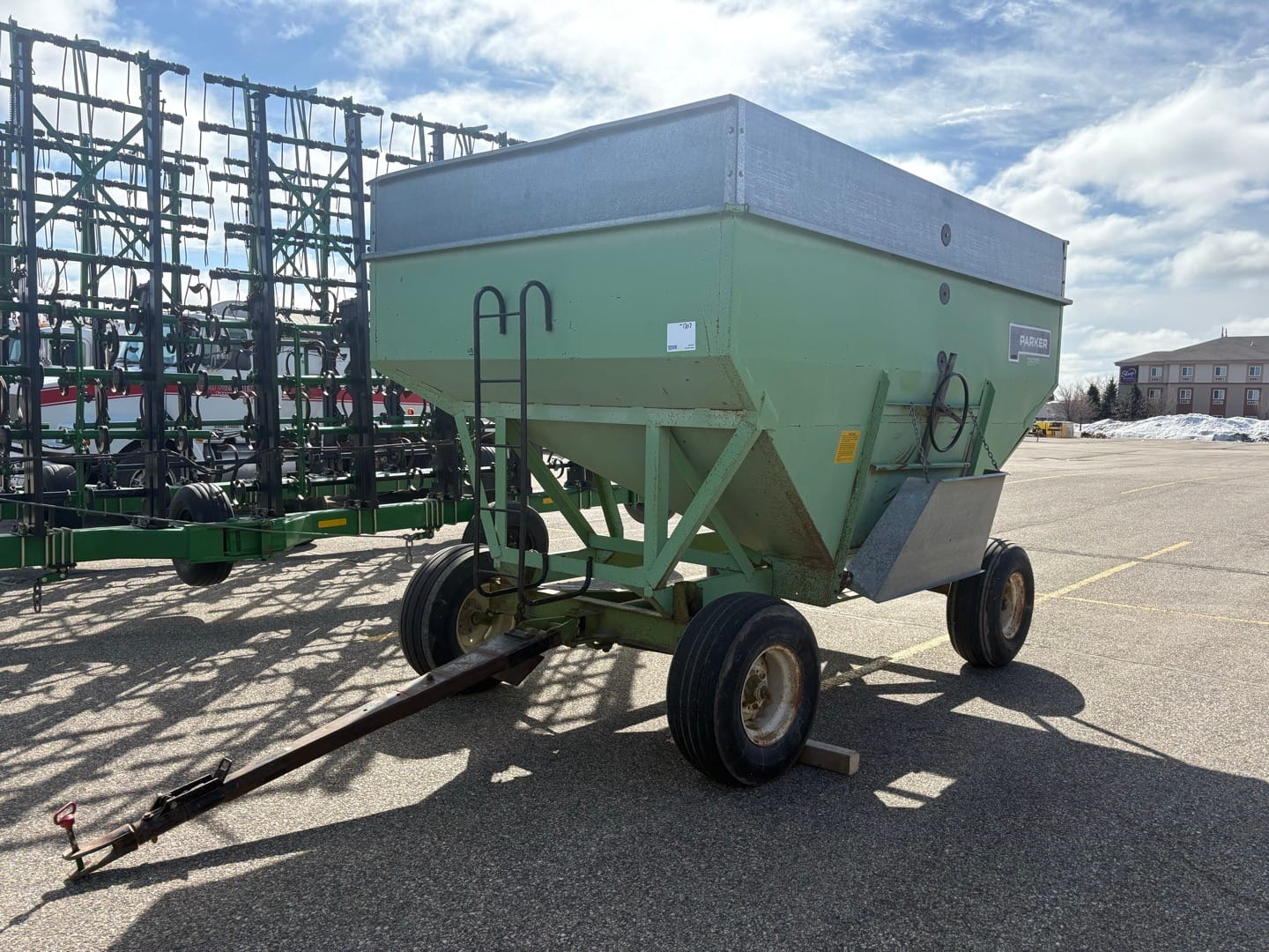 Parker 2600 Equipment Image0