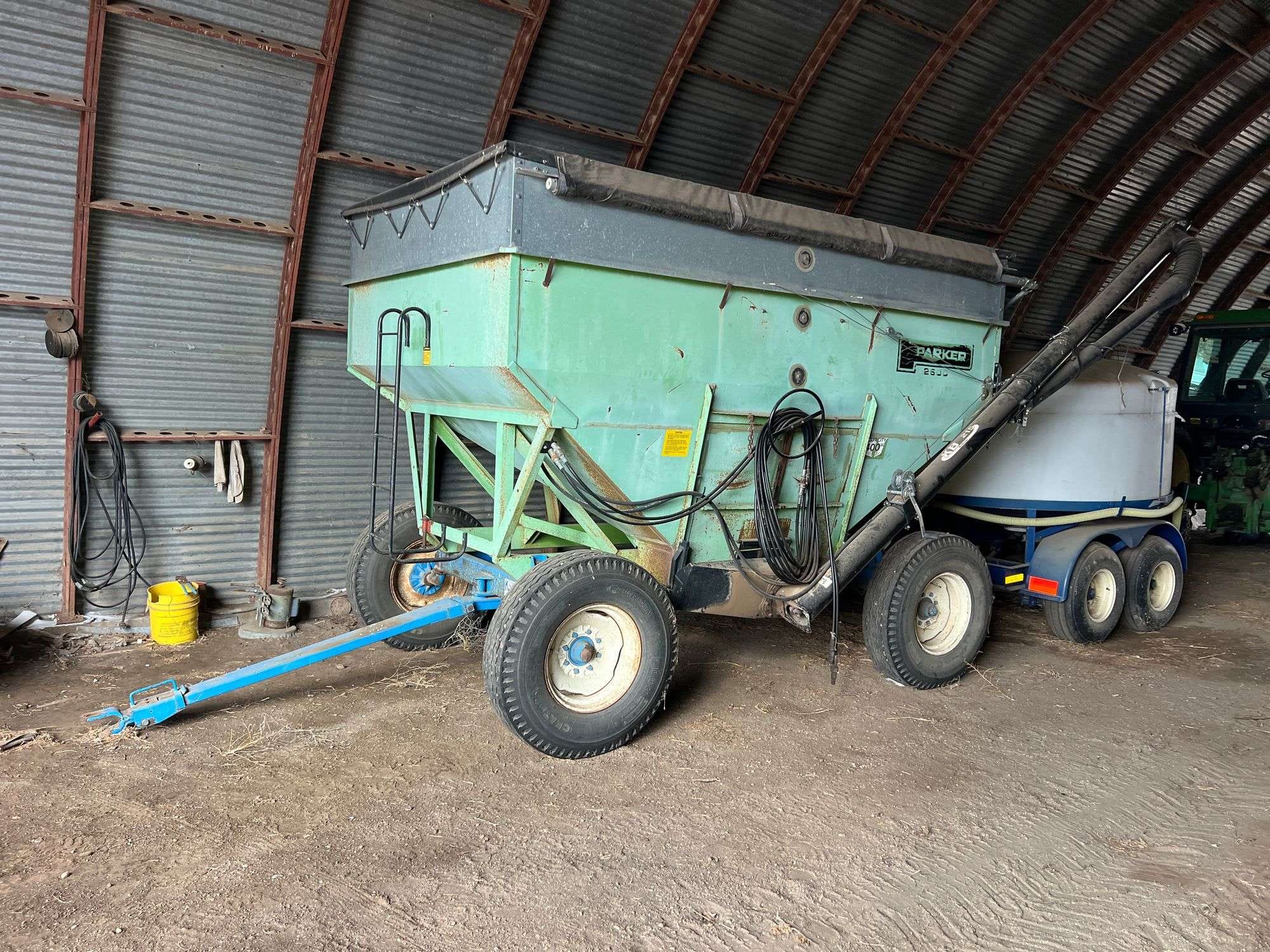 Parker 2600 Equipment Image0