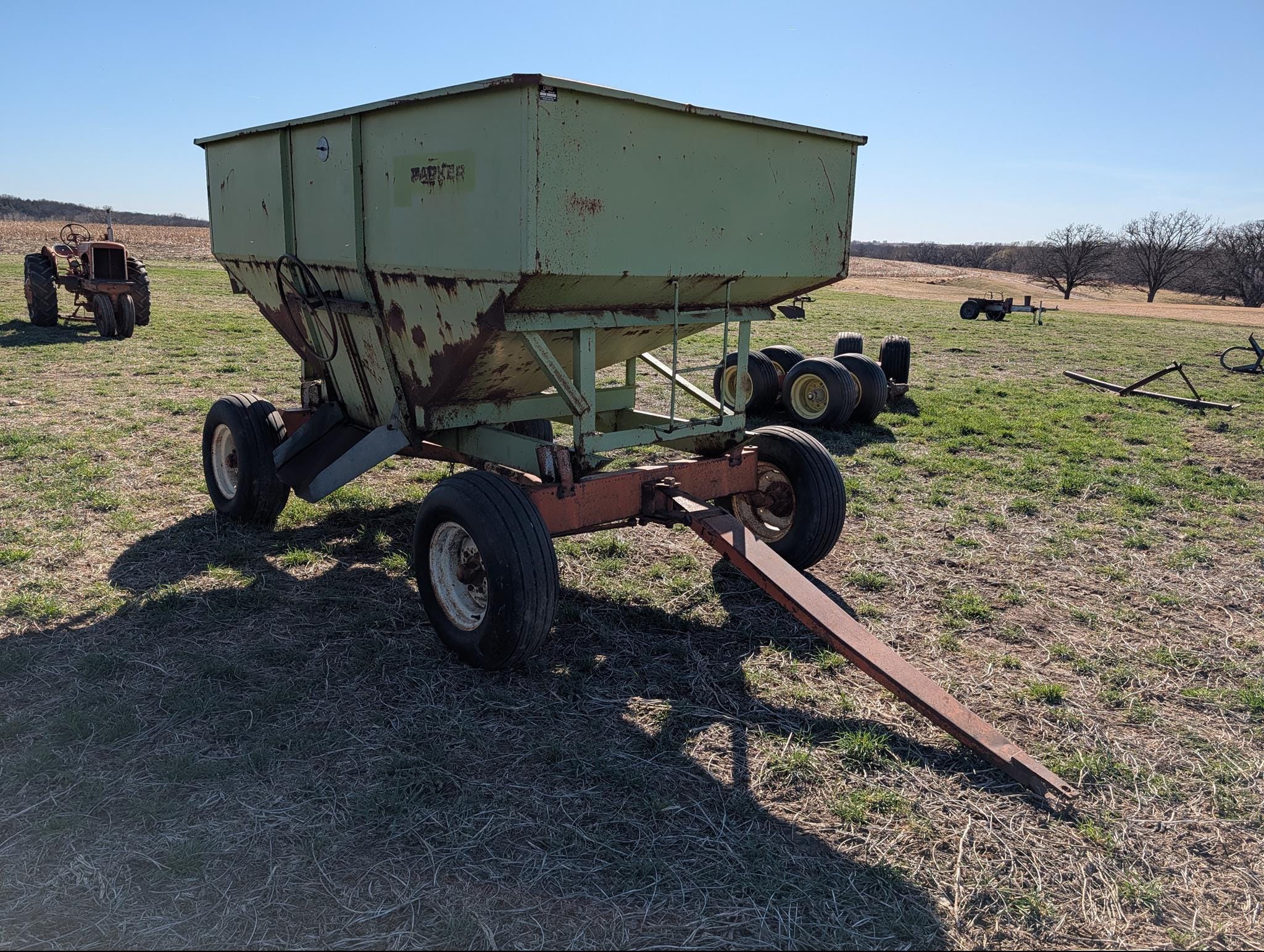 Parker 300 Equipment Image0