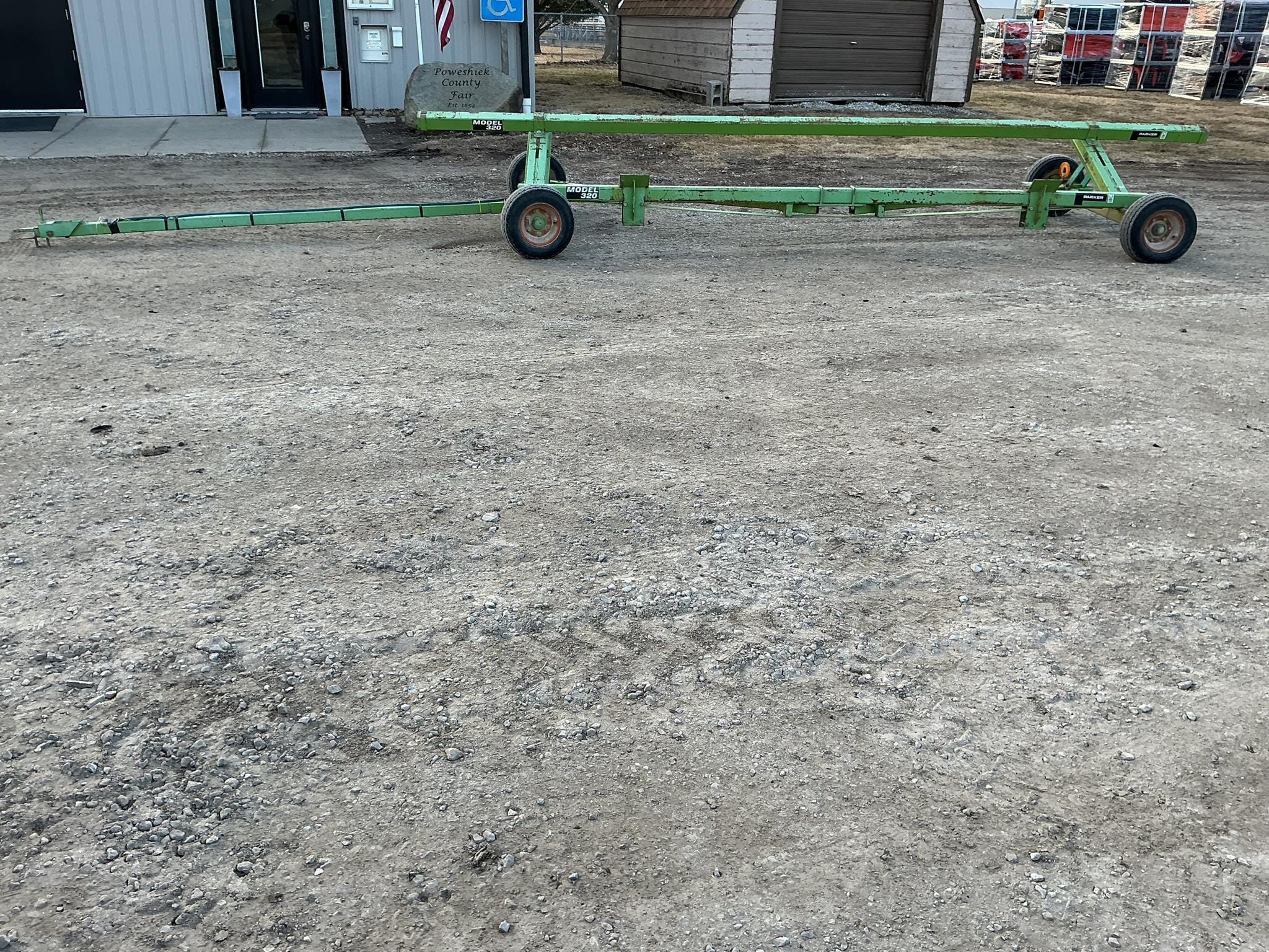 Parker 320 Equipment Image0