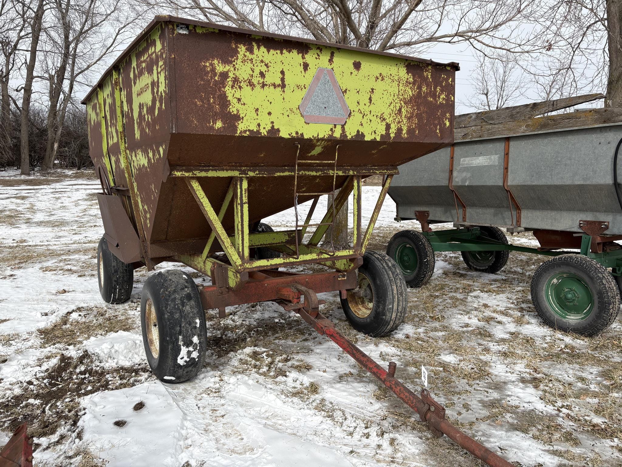 Parker 325 Equipment Image0